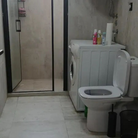 Апартаменты B&B Apartment *